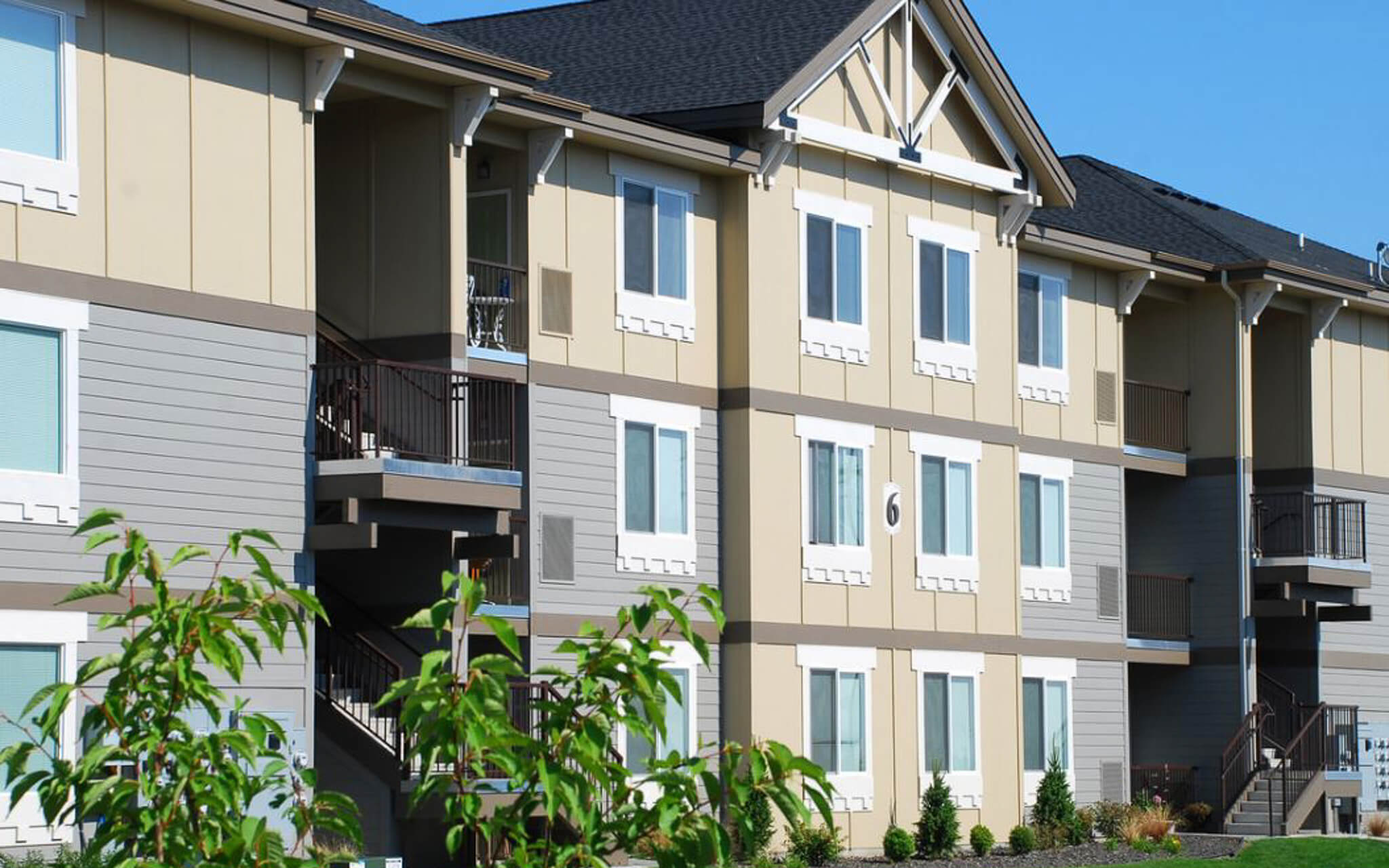 Paragon Corporate Housing - Regency Park Apartments - Richland Washington