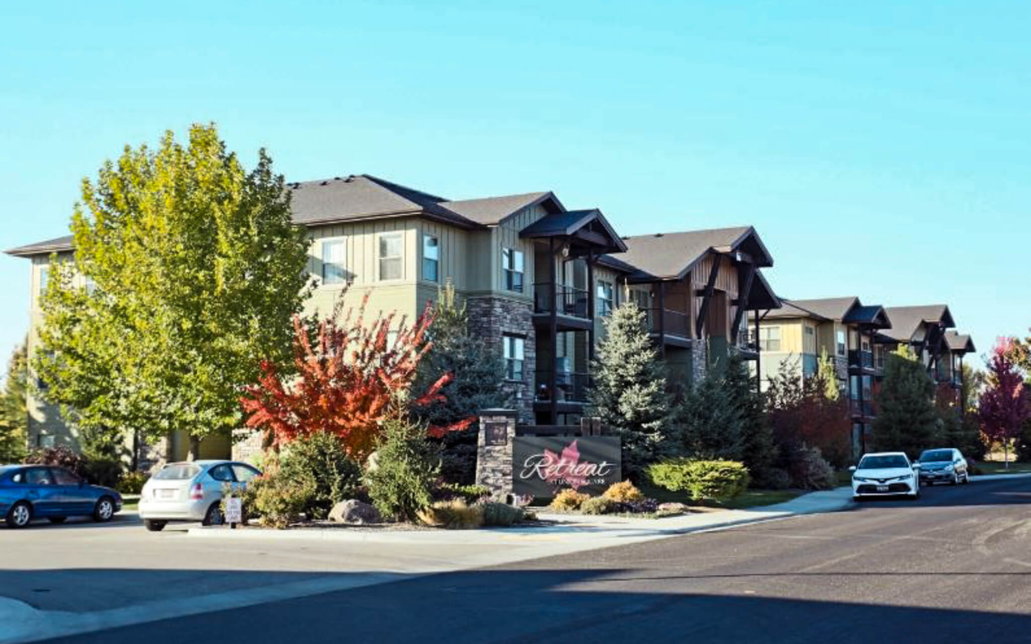 Paragon Corporate Housing - Retreat at Union Square Apartments - West Boise Idaho