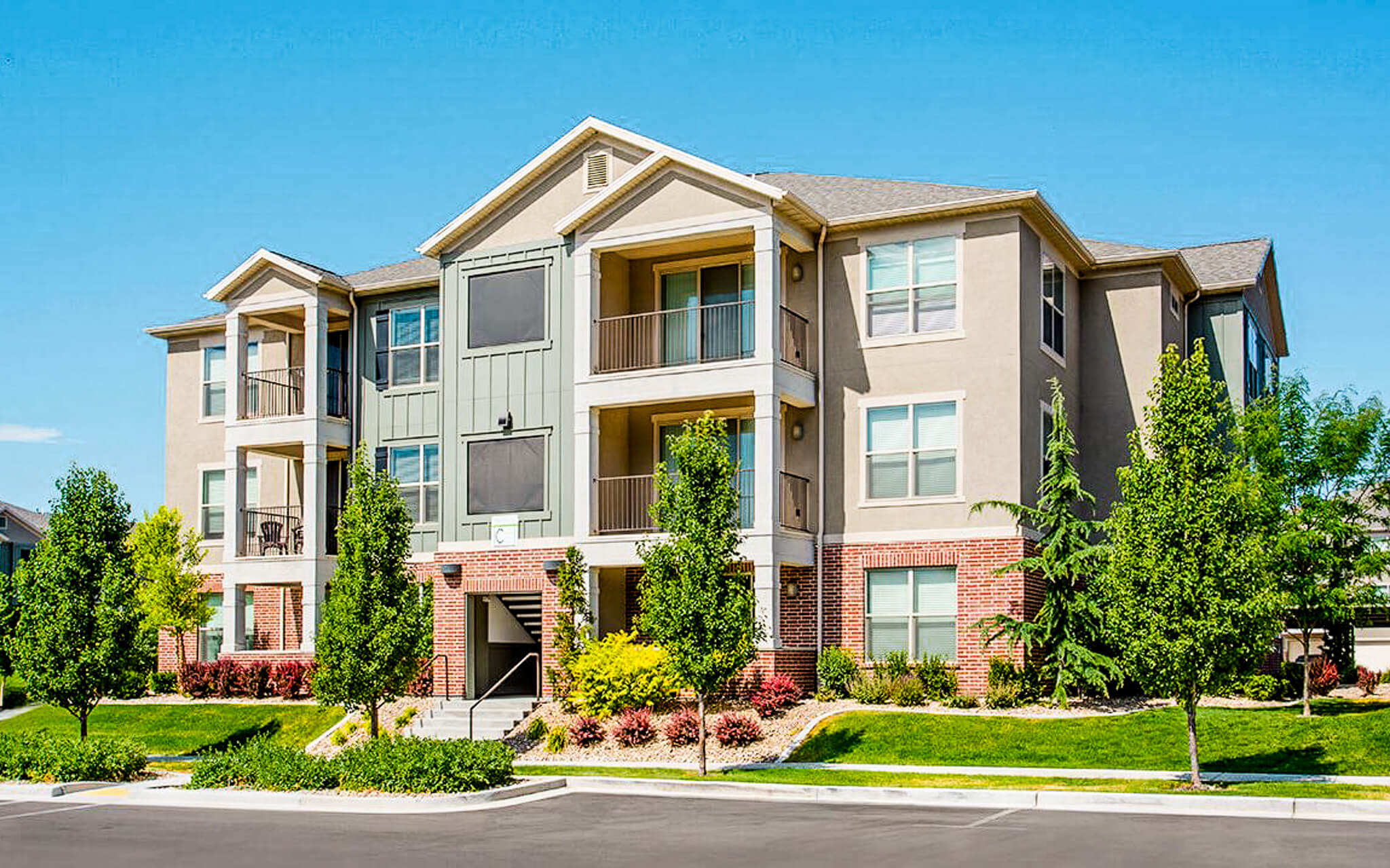 Paragon Corporate Housing - ICO Mayfield Apartments - Pleasant Grove Utah