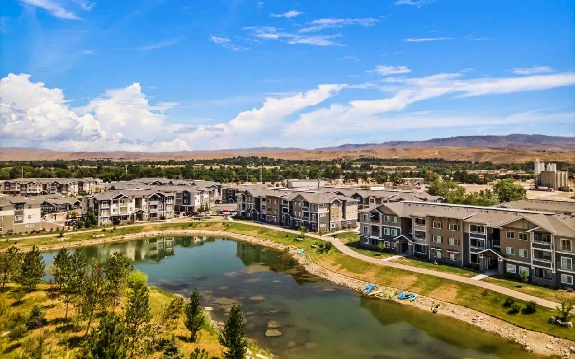 Paragon Corporate Housing - The Lakes at Eagle Apartments - Eagle Idaho